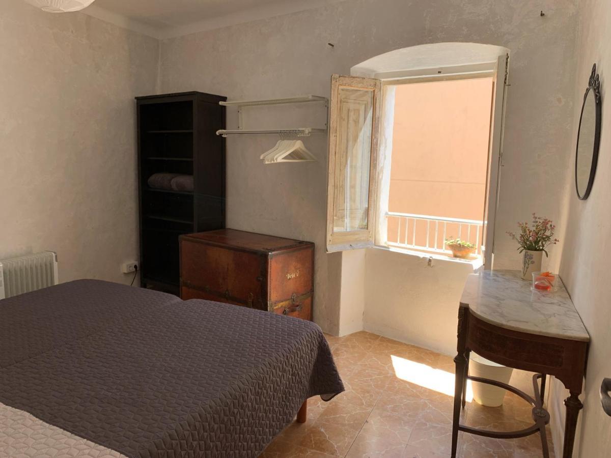 Notaria-Apartamento Y Estudio En Casco Antiguo, Al Lado De Playa, Rambla Y Monasterio, Con Acceso A Terraza Ajardinada Sant Feliu de Guixols Εξωτερικό φωτογραφία