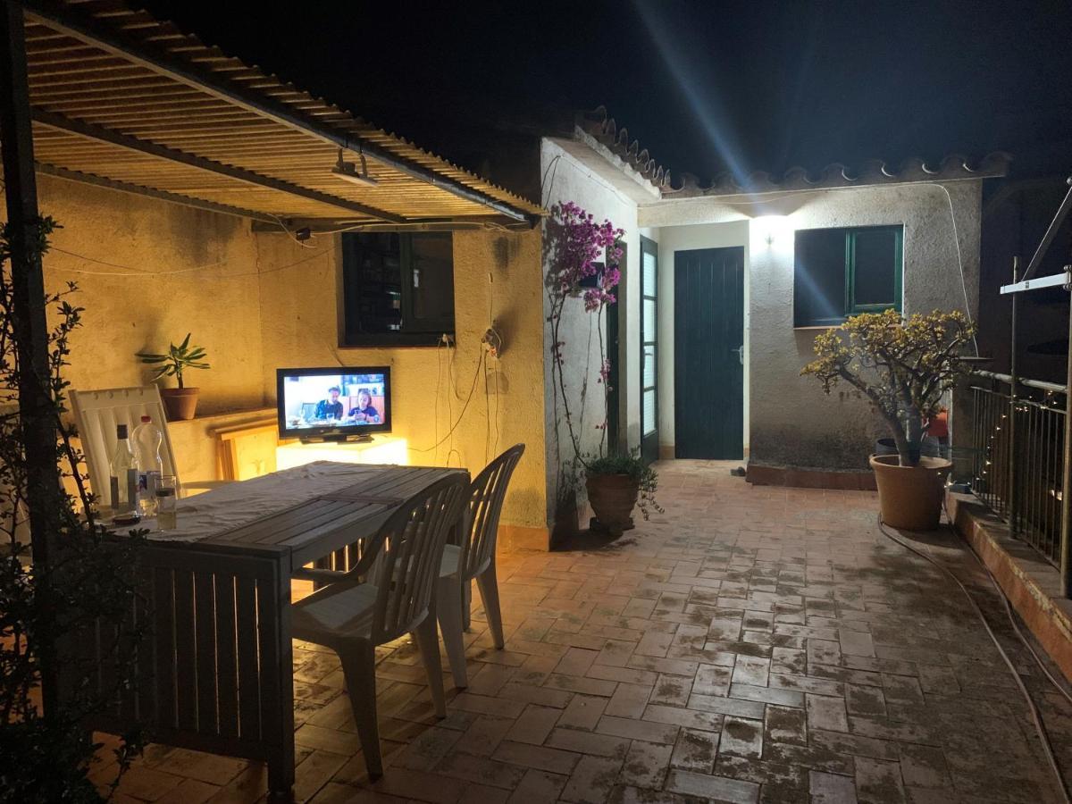 Notaria-Apartamento Y Estudio En Casco Antiguo, Al Lado De Playa, Rambla Y Monasterio, Con Acceso A Terraza Ajardinada Sant Feliu de Guixols Εξωτερικό φωτογραφία